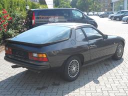 Porsche 924