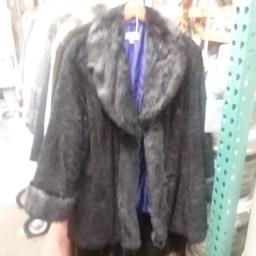 Faux Fur 2X XLarge Coat 77025 Looks New