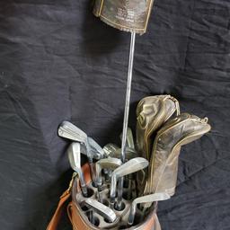 Bag with Clubs