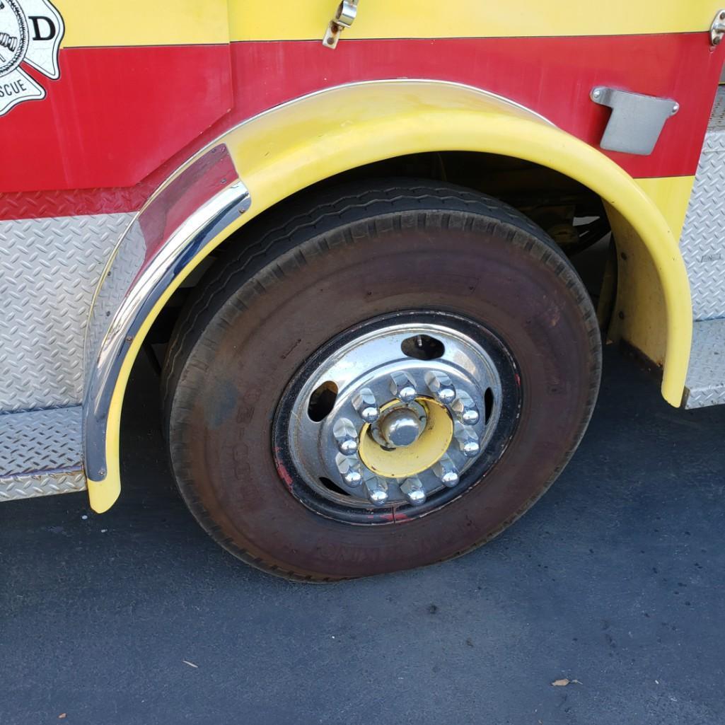 Vintage 1966 Seagrave Firetruck E-80 Museum Vehicle