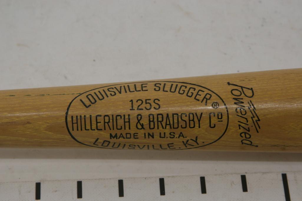 Engraved Jackie Robinson Louisville slugger 125s. 32 " Baseball Bat