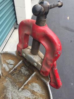 Ridgid No 40A Portable Tristan?s Yoke Vise 4ft Tall