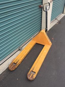 Liftrite 8000 lbs Capacity Pallet Jack 4ft Tall Works Should be removed last