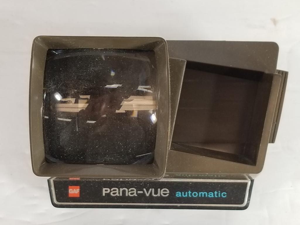 GAF Pana-Vue Atomatic Lighted 2x2 Slide Viewer