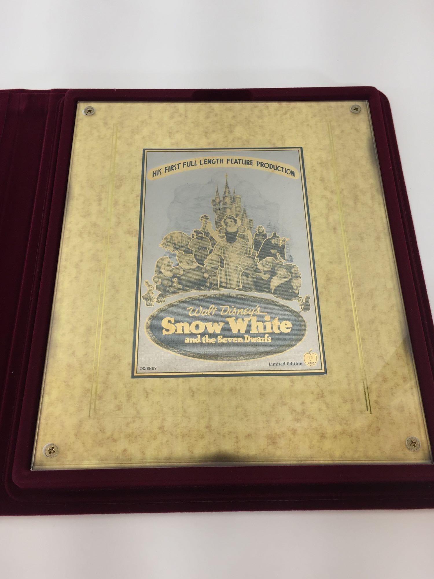 Walt Disney Snow White and Seven Dwarfs 24k Gold Gallery Piece Disney Showcase Limited Edition