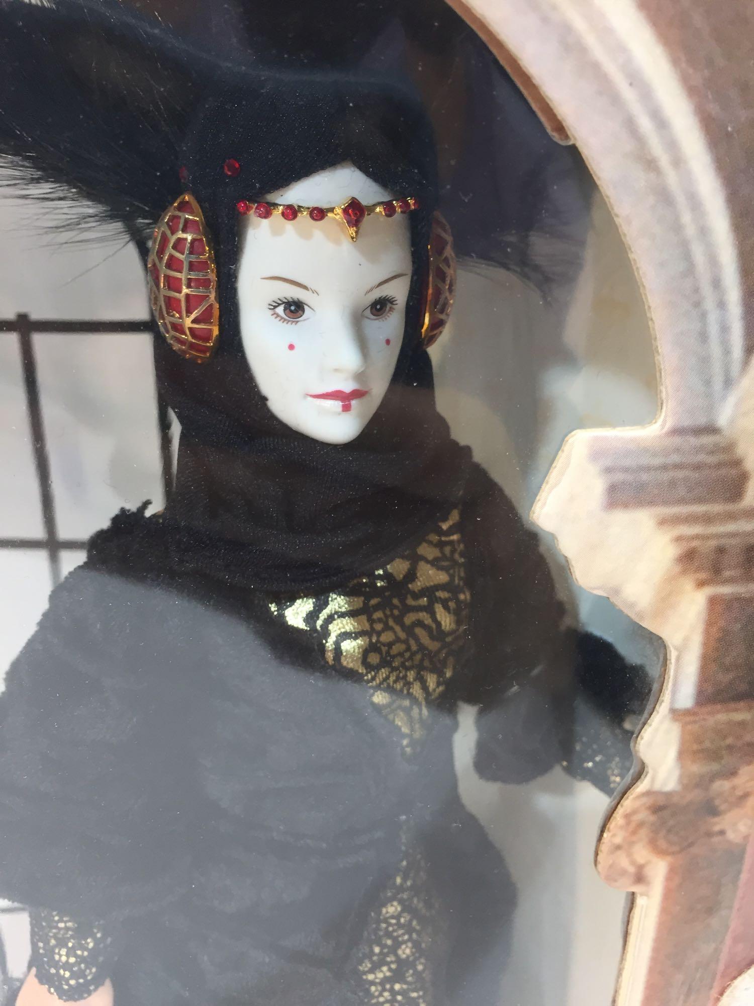 Star Wars Episode I 1999 Portrait Edition Queen Amidala in Black Travel Gown in box 14in tall