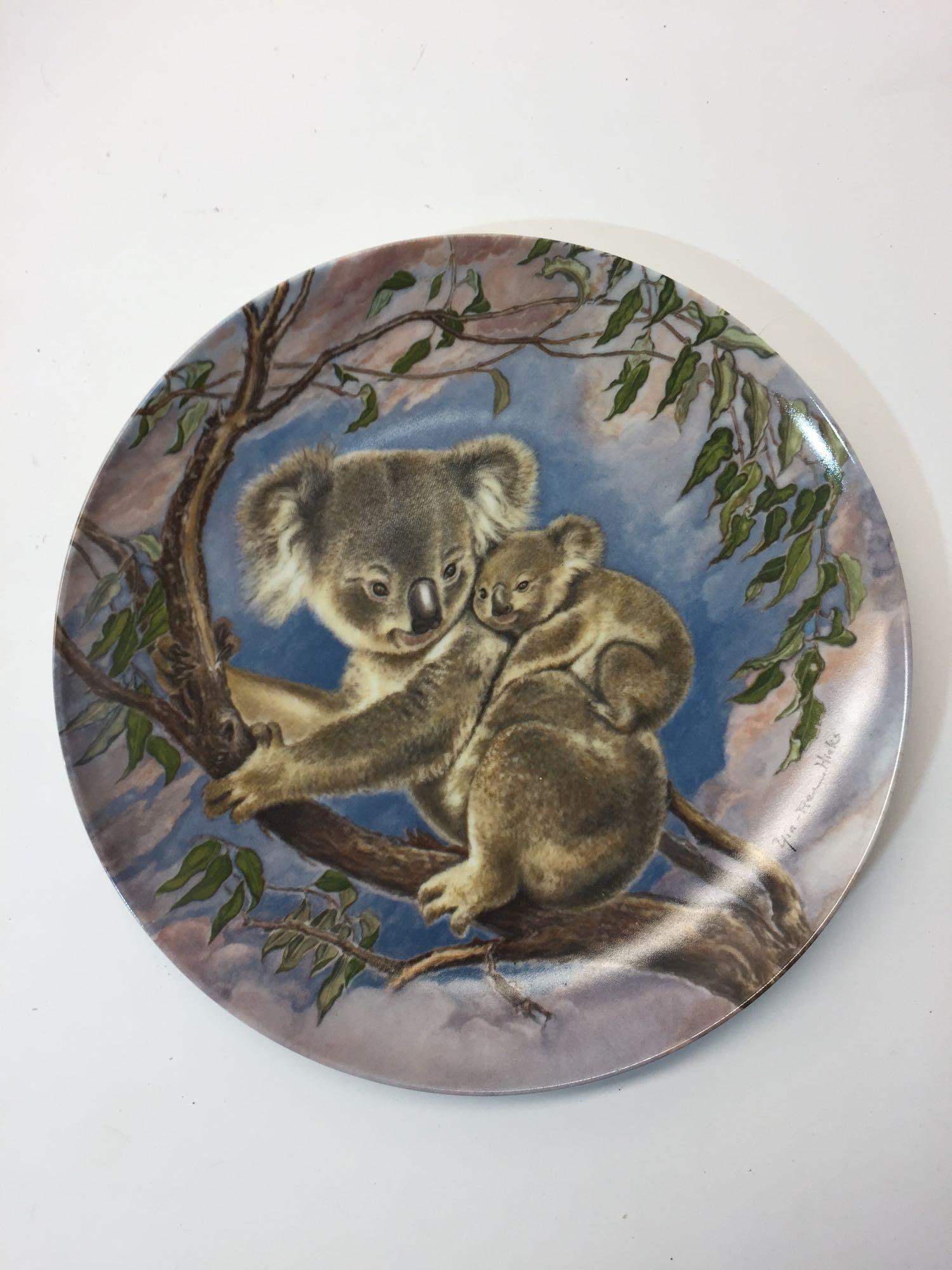 Edwin M. Knowles China Co. - Signs of Love Series - Lot of 5 Limited Edition Ceramic Plates