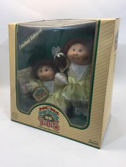 Limited Edition Coleco 1985 Cabbage Patch Kids Twins - 2 Dolls in Original Box 19x19x10in