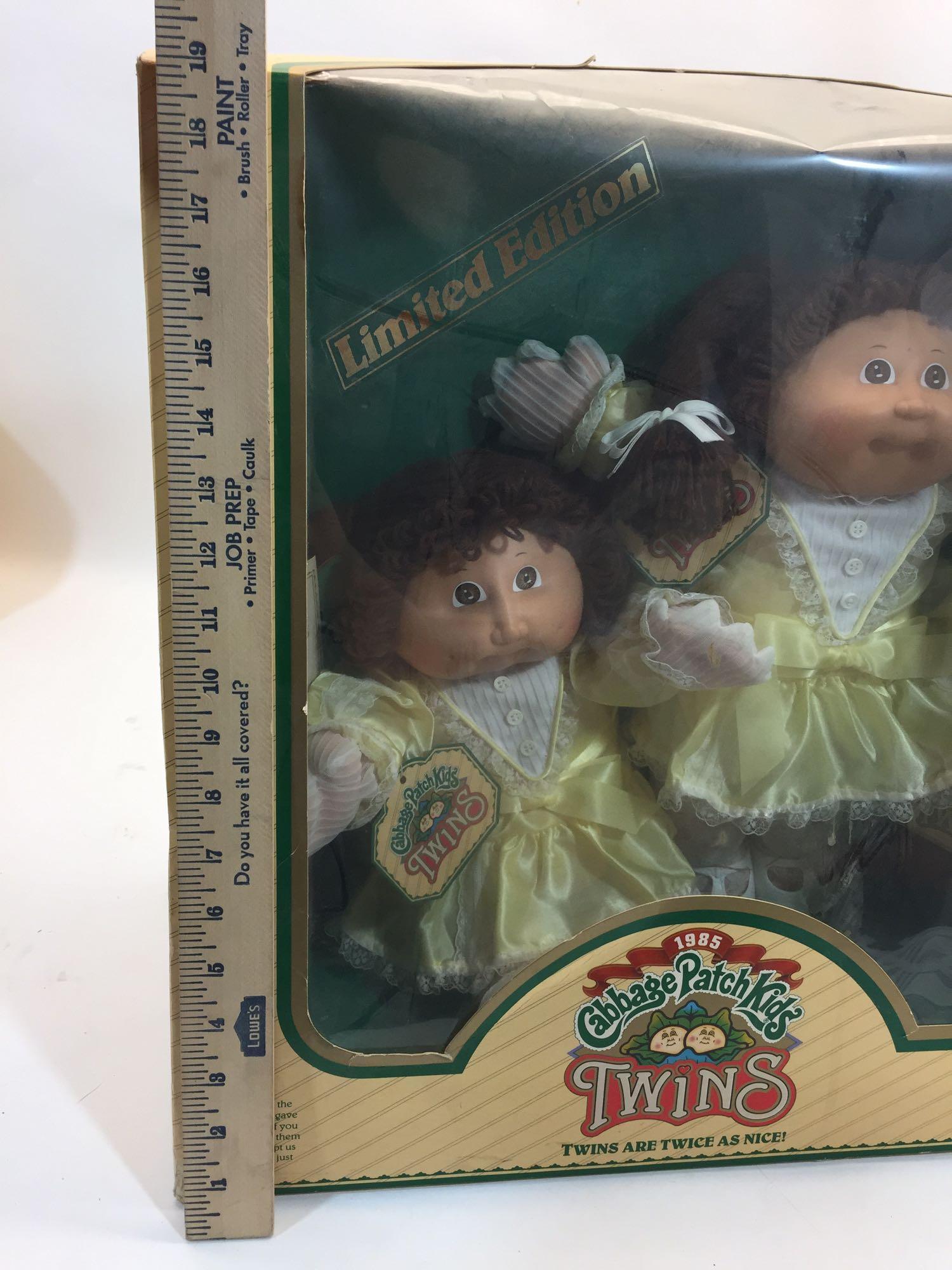 Limited Edition Coleco 1985 Cabbage Patch Kids Twins - 2 Dolls in Original Box 19x19x10in