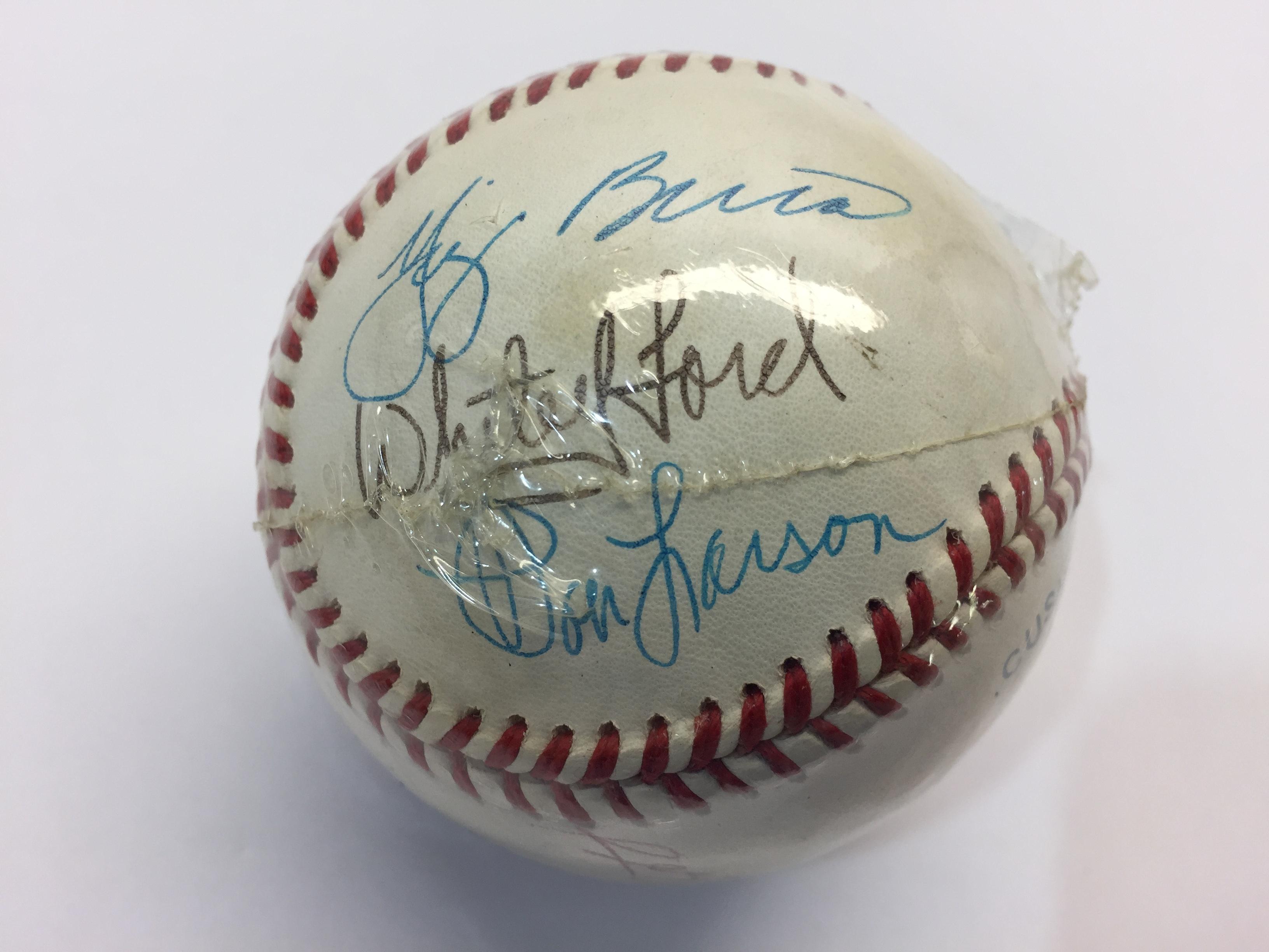 Signed Baseball 9 Autos No COA