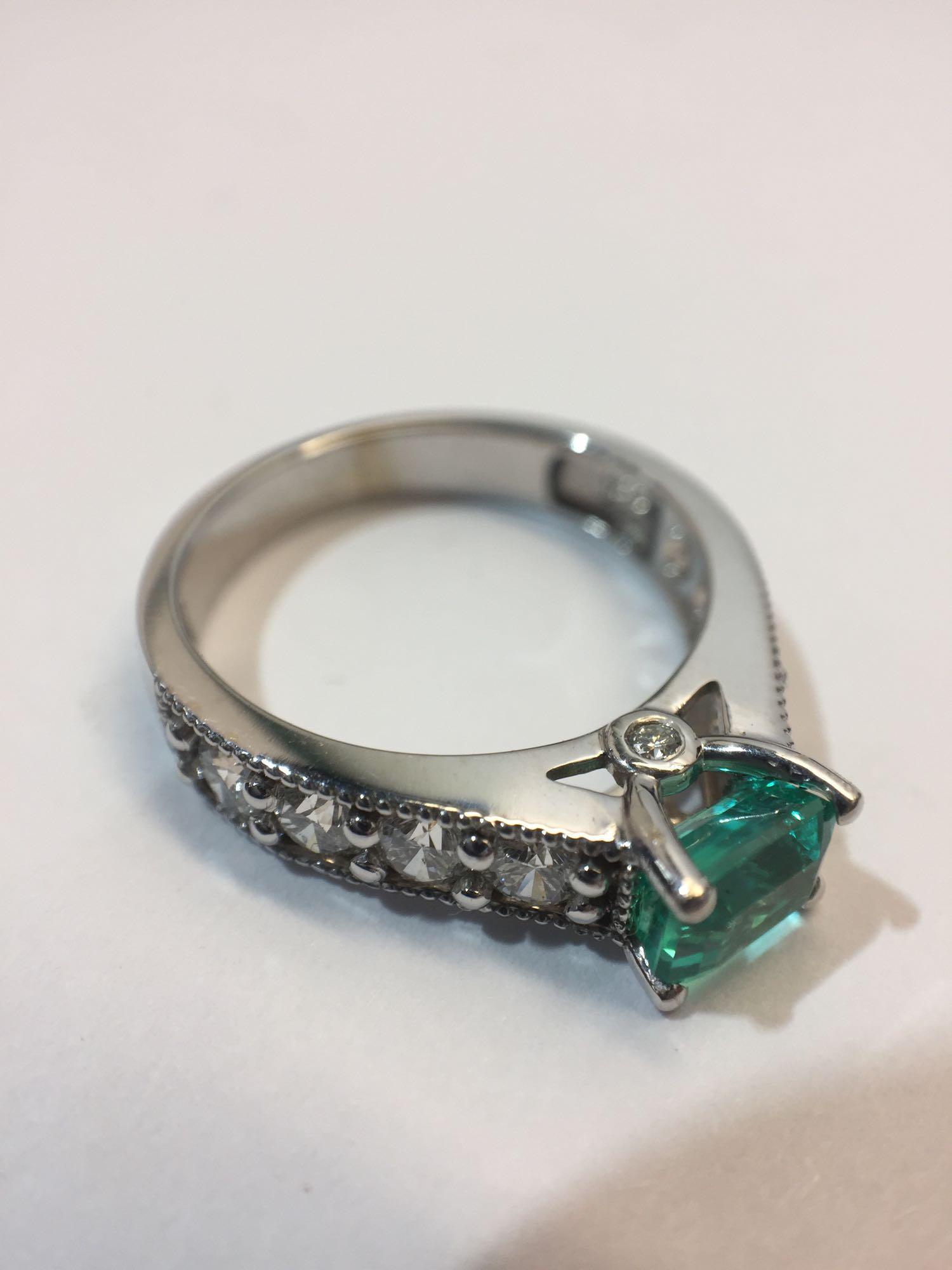 14K White Gold 0.78 carat Emerald 0.90 carats Diamond Ring with AIGL Certificate size