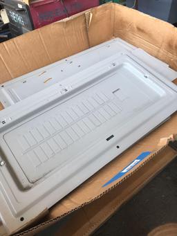 Pallet of Siemens Electrical Panelboards Looks new 4 Units