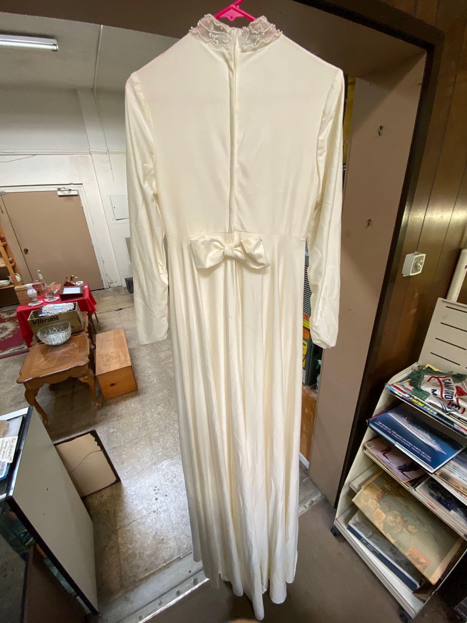Vintage Wedding Dress, Size 11