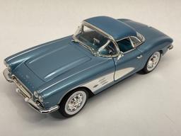 Ertl, Mira, 1:18 Scale Diecast 1953, 1961, 1962 Chevrolet Corvette Cars, 4 Units