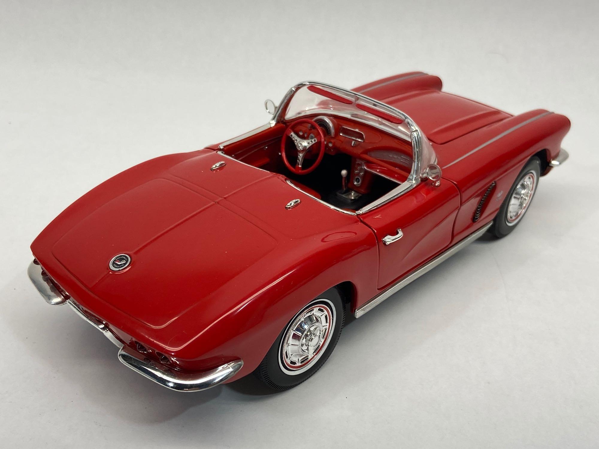 Ertl, Mira, 1:18 Scale Diecast 1953, 1961, 1962 Chevrolet Corvette Cars, 4 Units