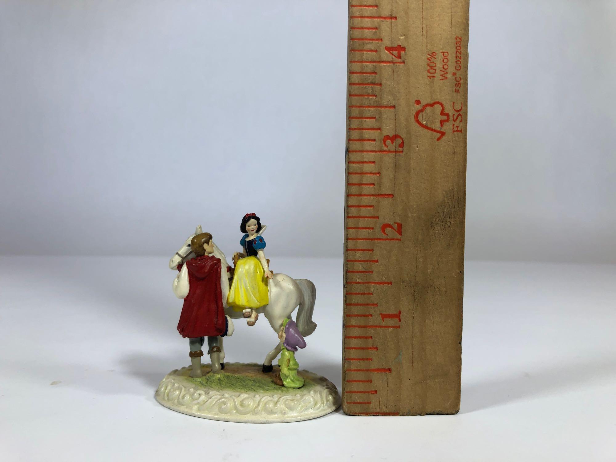 Snow White Ever After SIGNED Limited Edition Sculpture DC2 2000 Disney Showcase Collection