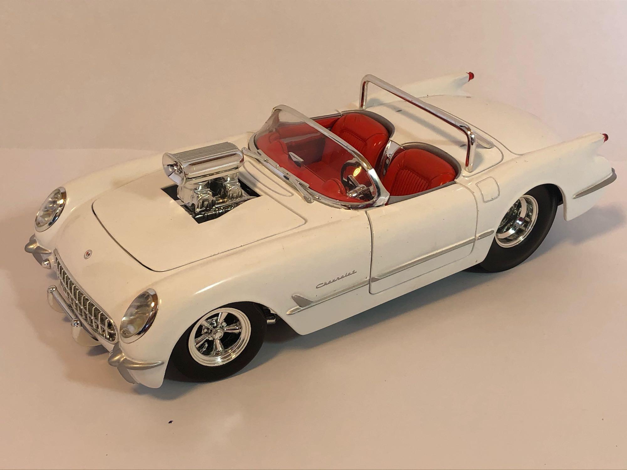 Hot Wheels Corvettes 1:18 12 Units