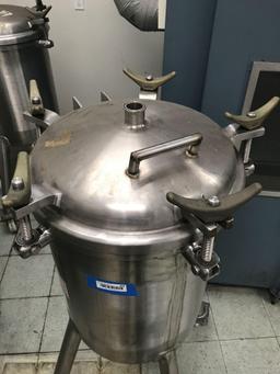 Stainless Steel Sanitizing Pressure Pots Wheels 2 Units