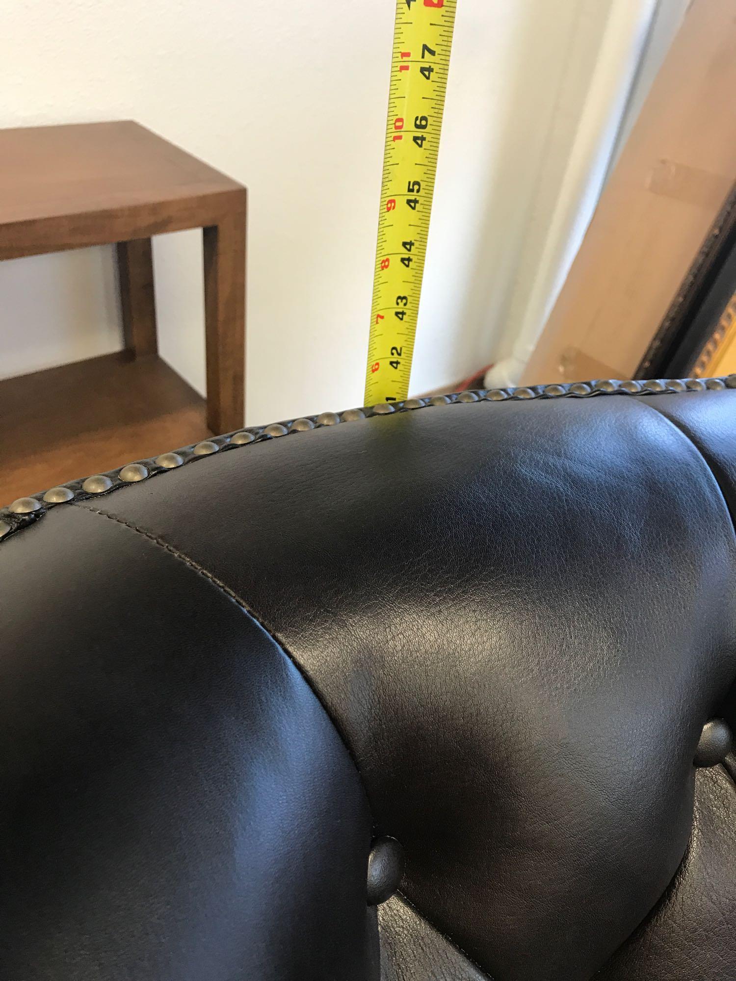 Italian Leather Gentleman Chair