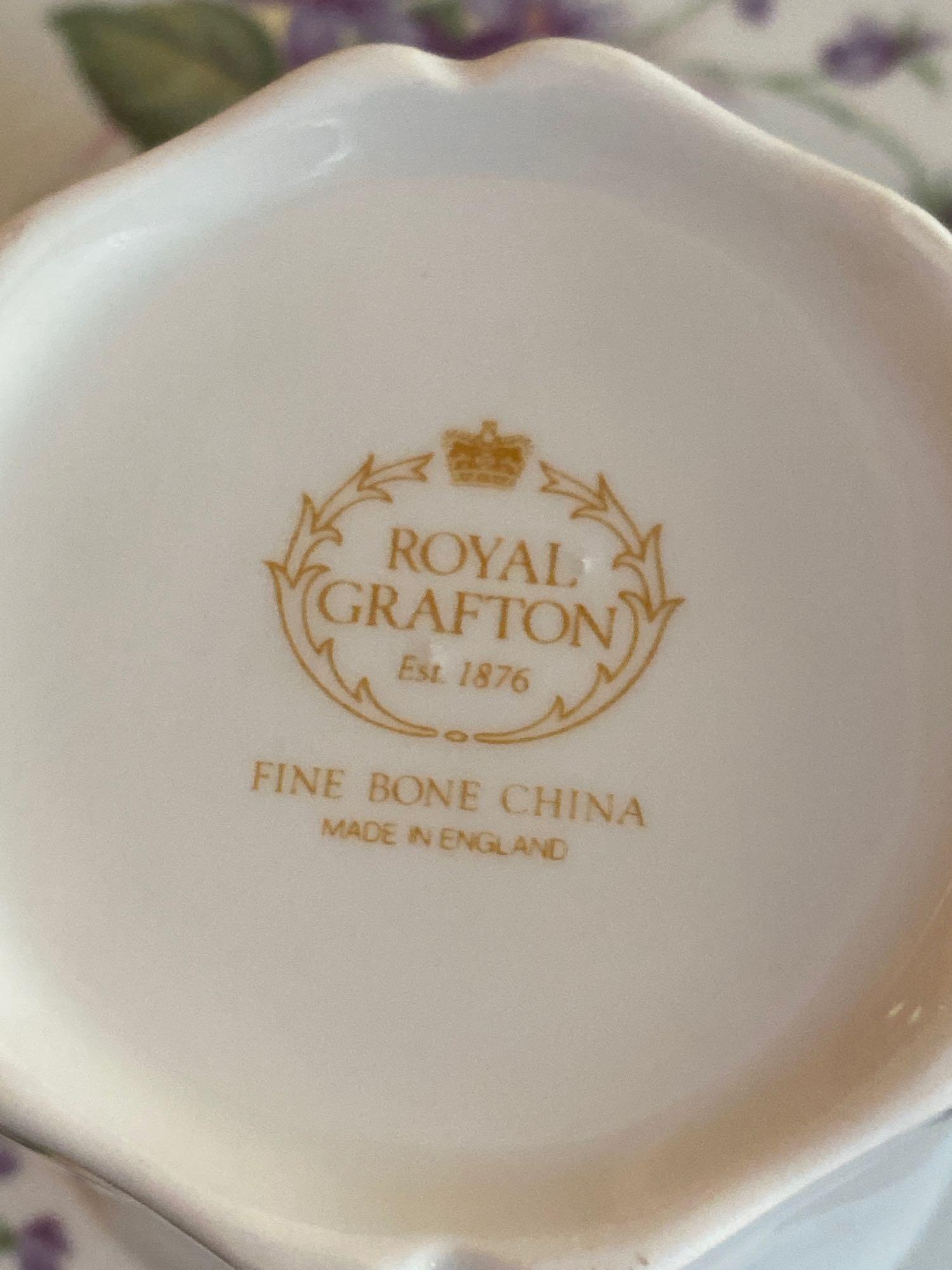 Royal Crafton English Fine Bone China