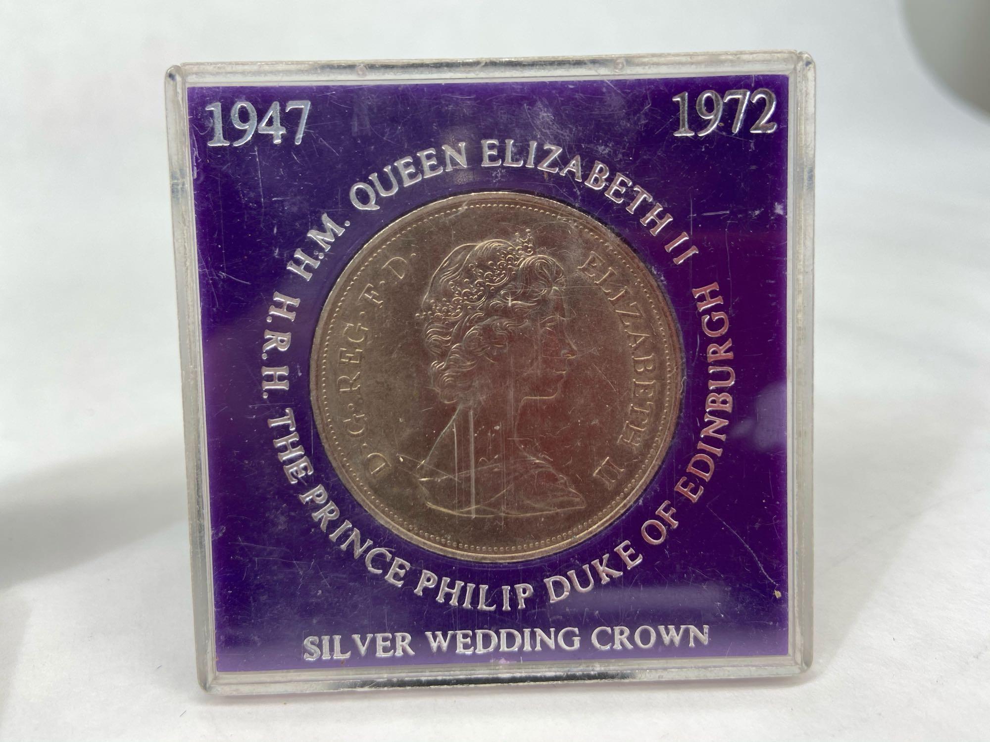 Lot of 2 Queen Elizabeth H.M. H.R.H The Prince Philip Duke of Edinburgh and Canada 1975 Dollar Coin
