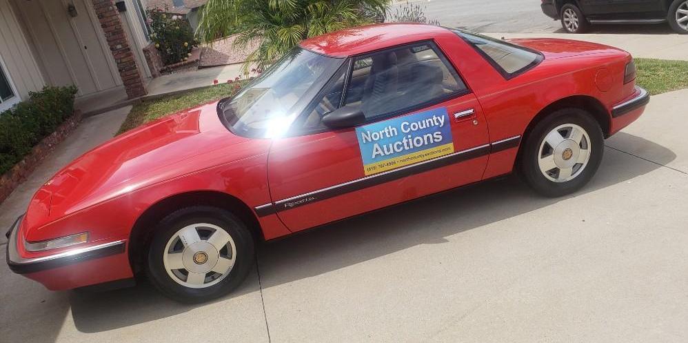 1990 Buick Reatta Automatic only 39k Miles Garaged 9 out of 10