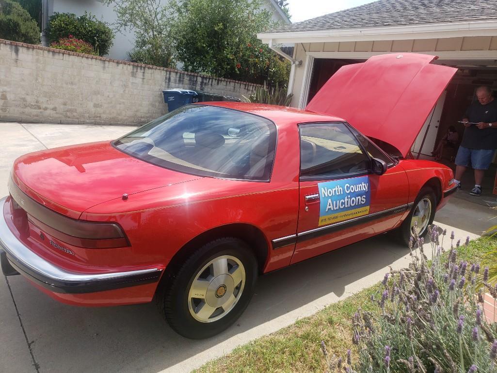 1990 Buick Reatta Automatic only 39k Miles Garaged 9 out of 10