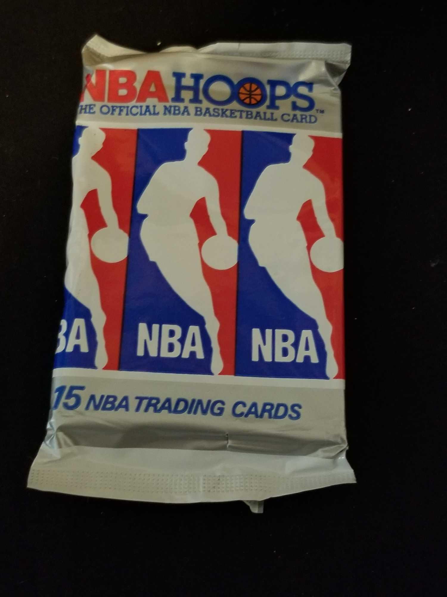 1990 NBA Hoops Unopened Packs 32 Units