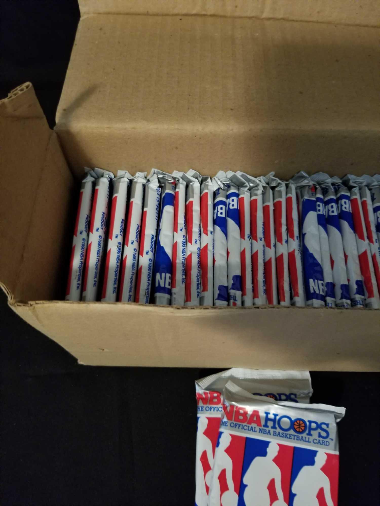 1990 NBA Hoops Unopened Packs 32 Units