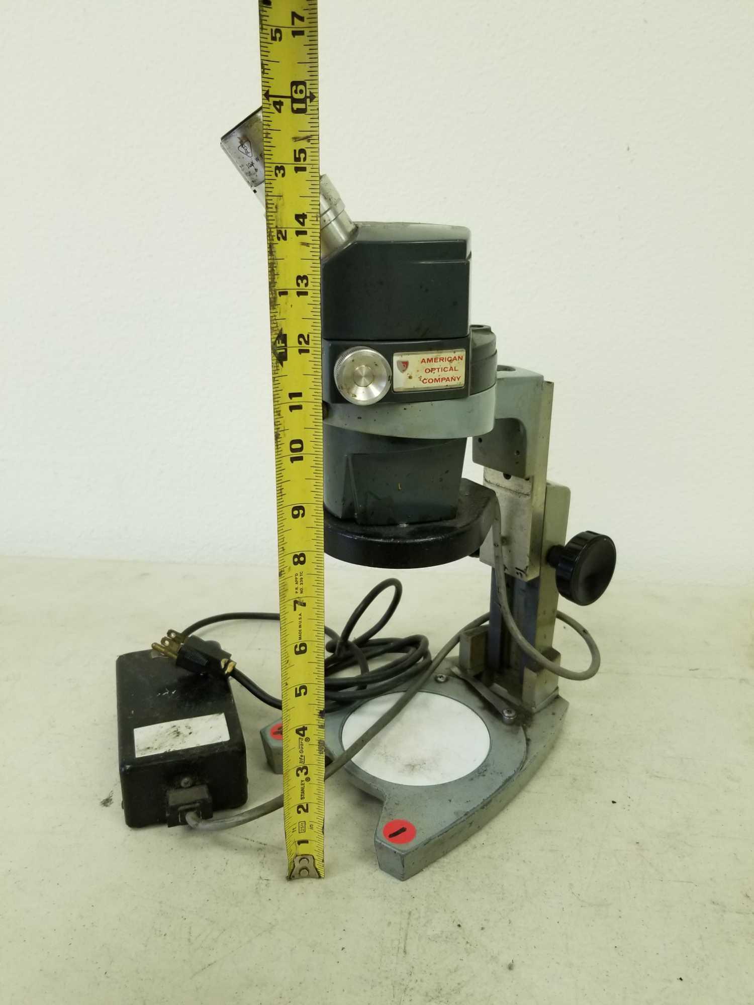 American Optical Company 569 Microscope