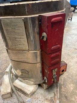 SKUTT Electric Kiln model 183/240 36in tall 2w 240vac rm 2