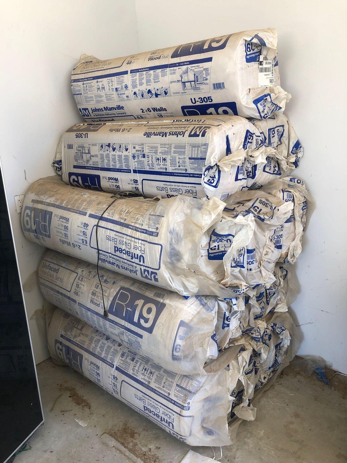 15 Bags Unfaced Fiberglass Batts Insulation