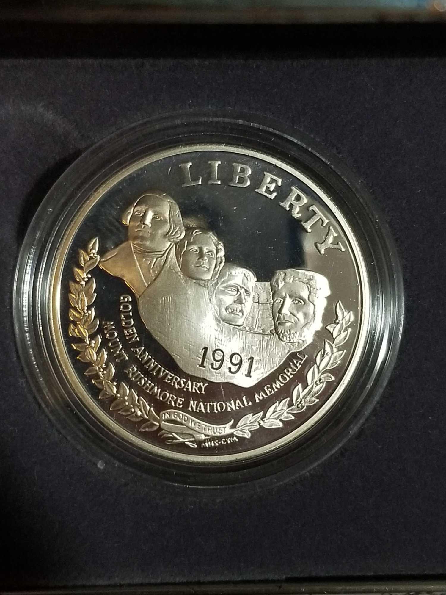 1991 Mount Rushmore 90% Silver 2 Coin Set