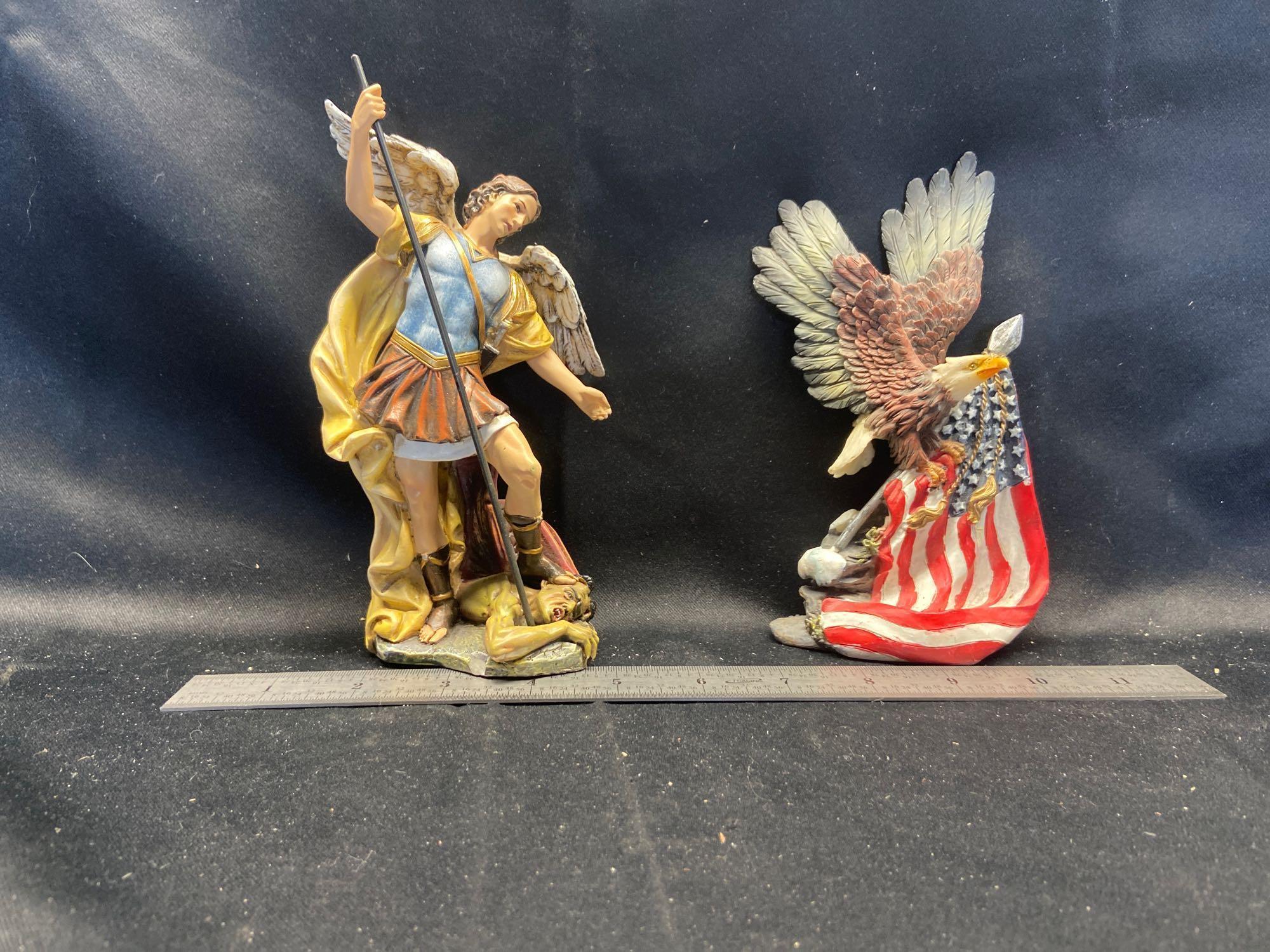 Roman statue and eagle wall hanger