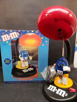 M&M Talking Desk Lamp