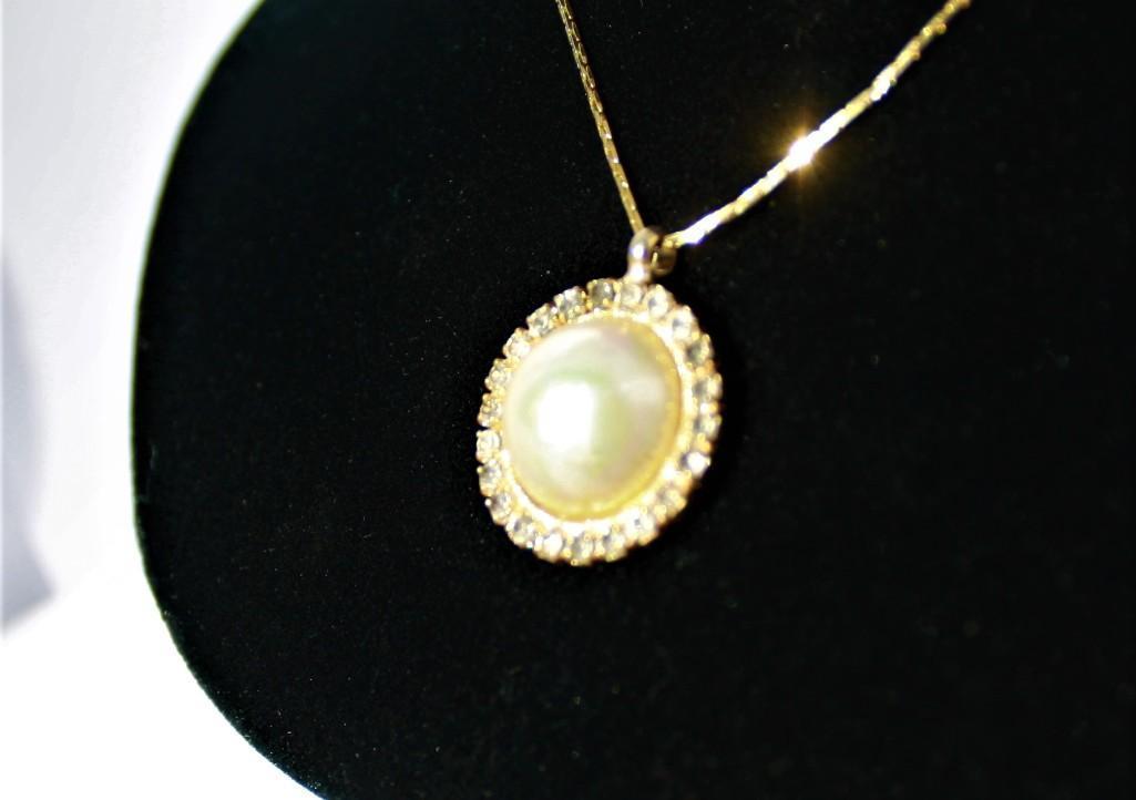 Pearl Fiery Gem Stone Necklace w/ Gold Chain