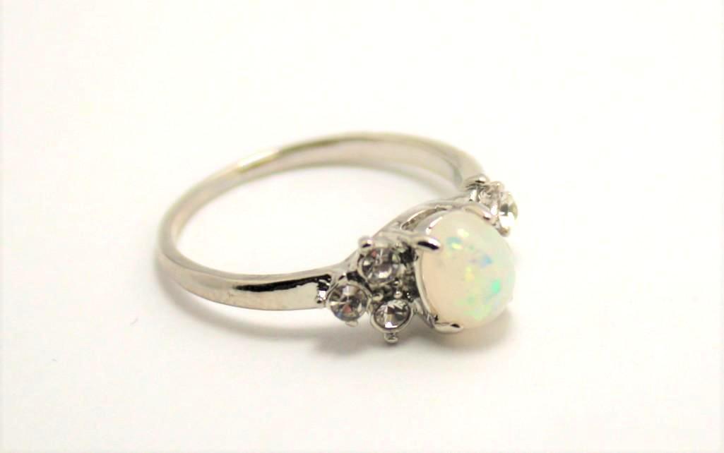 Ladies Sterling Silver w/ Australian Opal & White Gem Stones Size 8.5 Gorgeous Pink & Green Opal