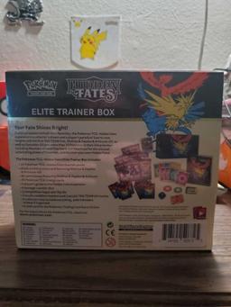 Pokemon cards Hidden fates ETB Sealed