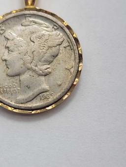 1939 liberty head dime mounted in 18k gold pendant