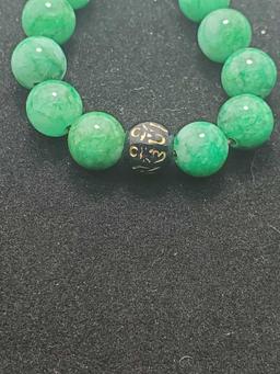 Jade necklace with Buddha pendant