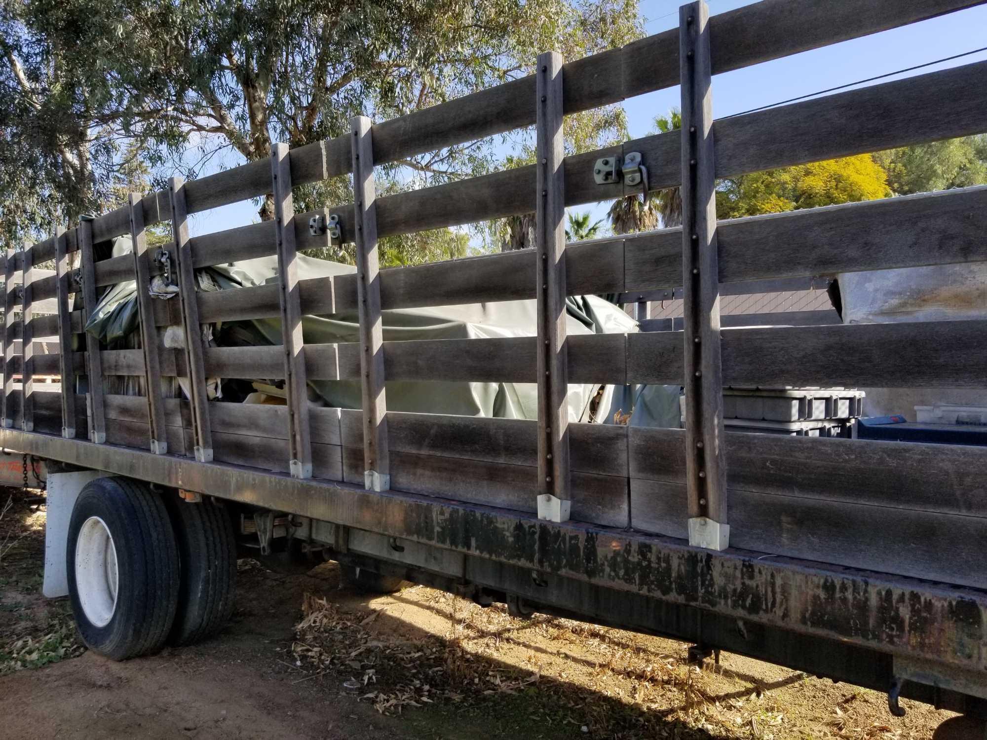 1998 International 4700 Flatbed Truck DT 466