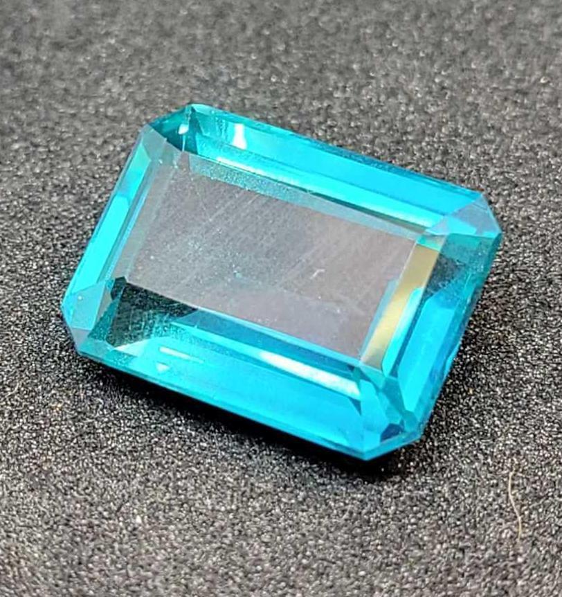 Blue Sapphire 15.12ct emerald cut Gemstone beautiful gem