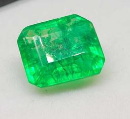 Natural green Emerald cut Emerald 8.47ct gemstone