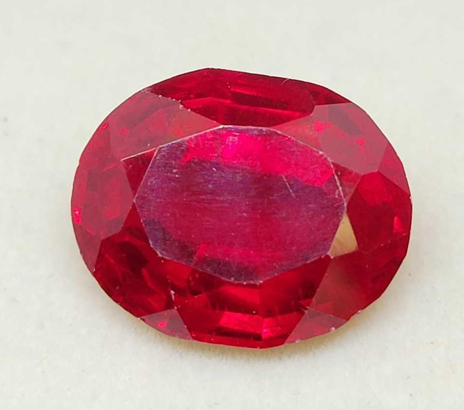 Red ruby 11.49ct oval cut Gemstone beautiful stone