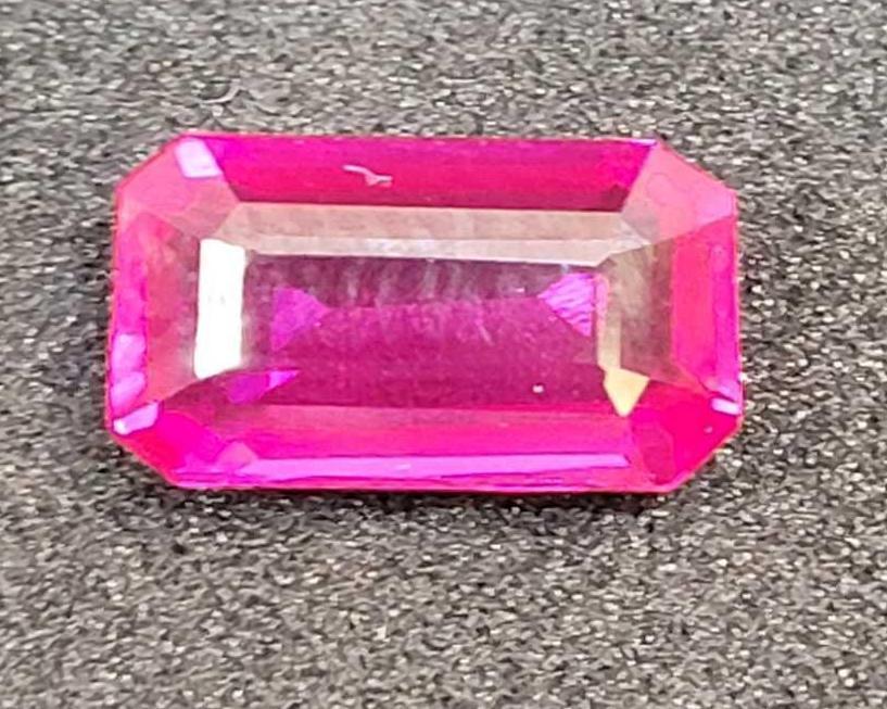 Red emerald cut Ruby 3.44ct