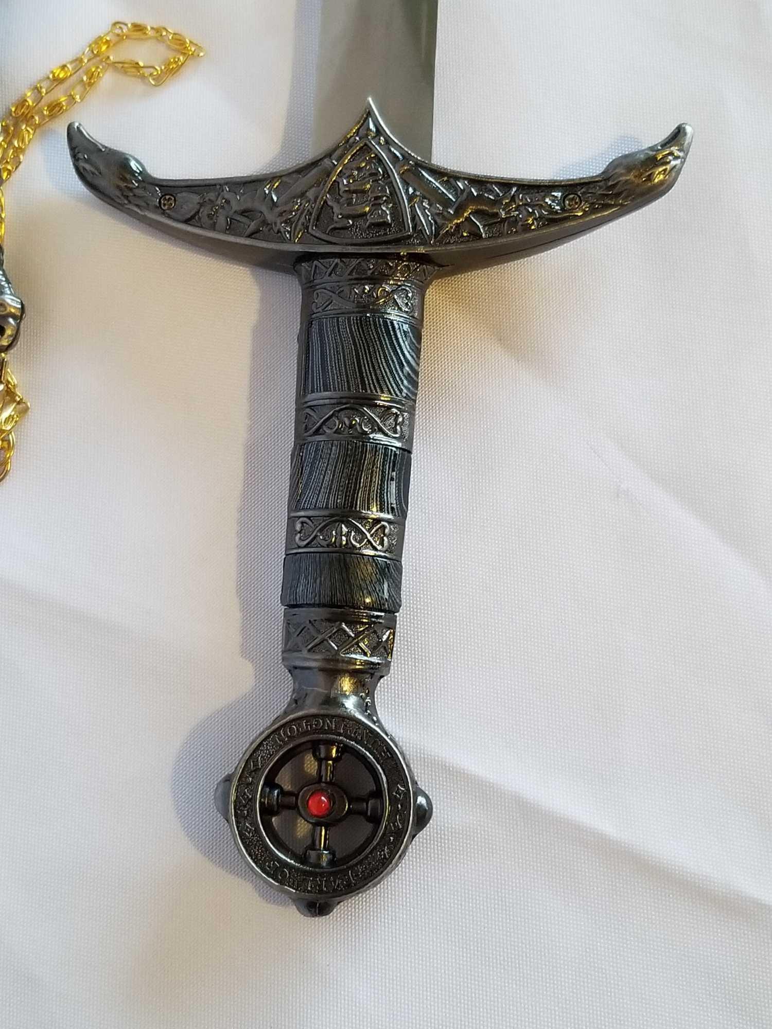 Decorative Medieval Lords Dagger and scabbard