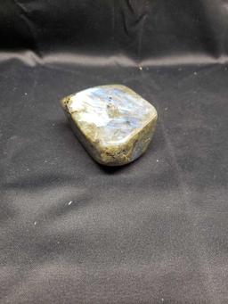 Labradorite speciman piece. 3855.54 ct.