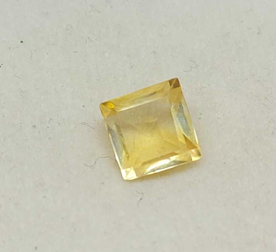 Yellow square cut Garnet 1.22ct gemstone