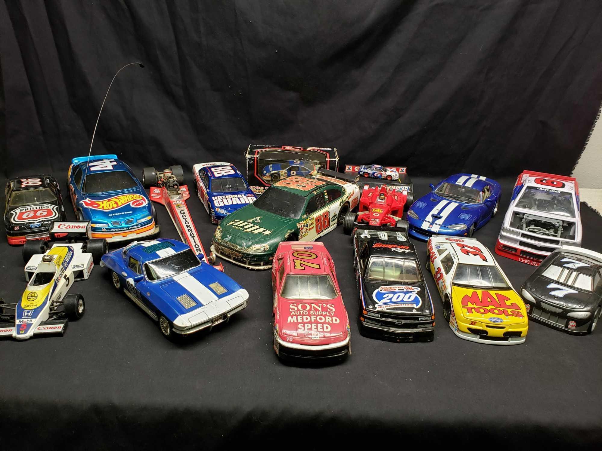 Mixed lot of Vintage used Racecars. Hot Wheels, Mobile