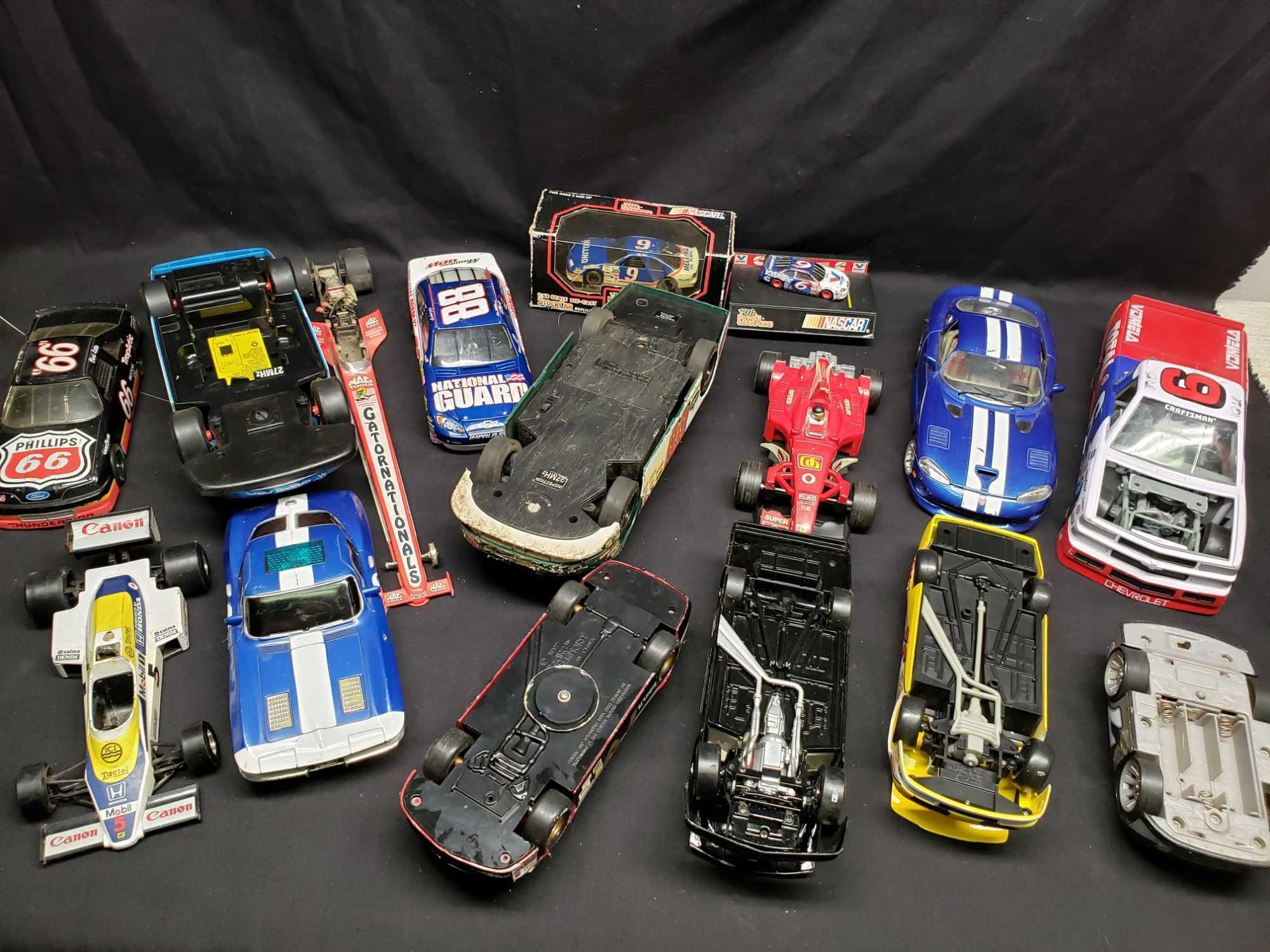 Mixed lot of Vintage used Racecars. Hot Wheels, Mobile